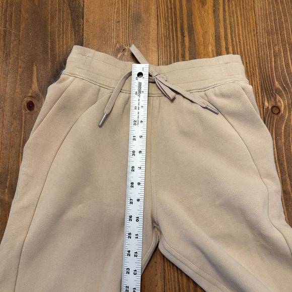 Lululemon Scuba High Rise Jogger Womens 2 Sweatpants Trench Tan Lounge - Picture 3 of 8